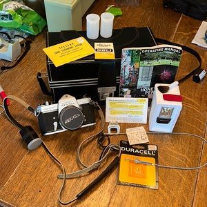 Honeywell PENTAX SPOTMATIC 35mm SLR Film Camera with 50mm f/1.4 Super-Takumar